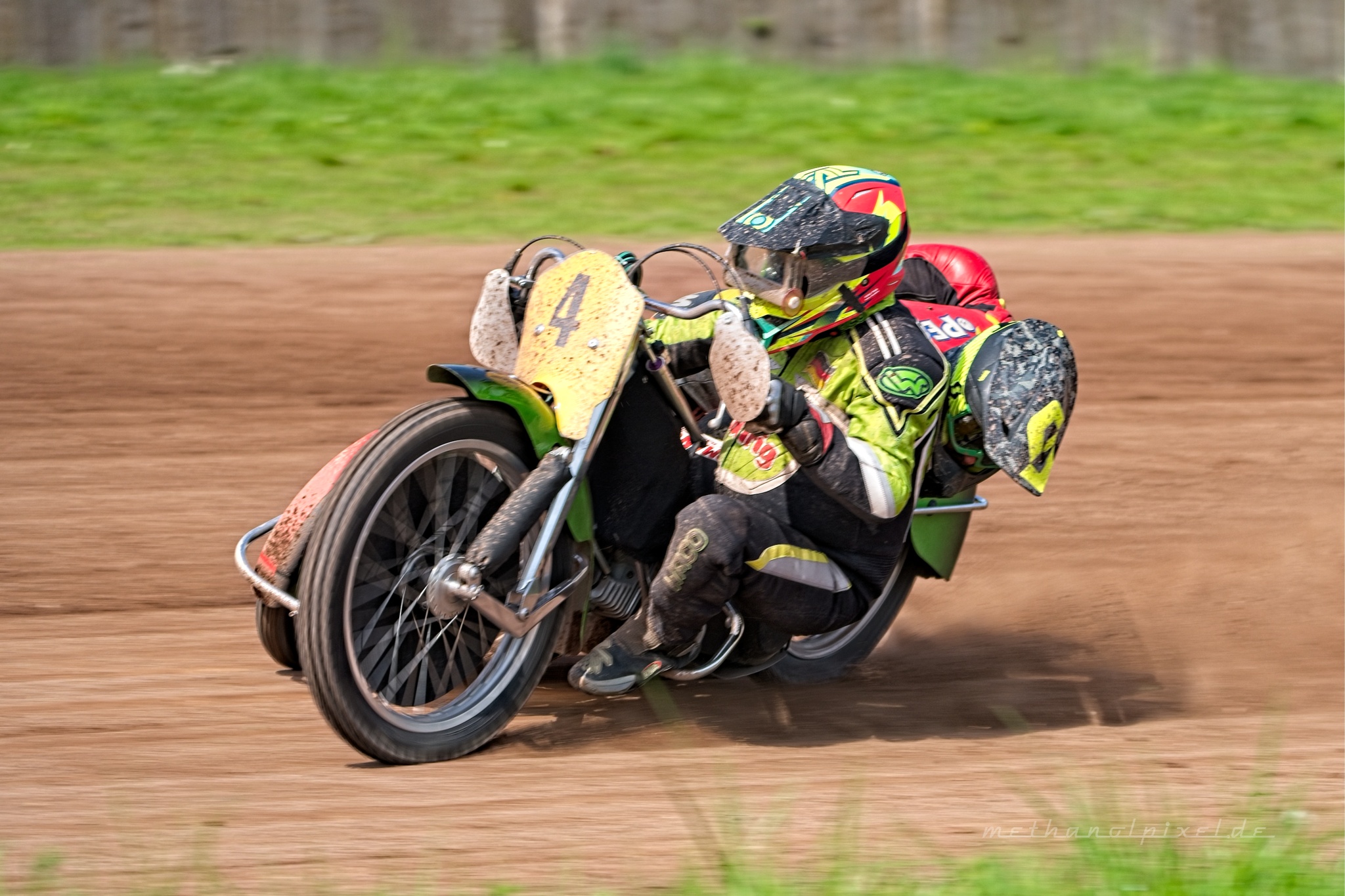 ILCE 7M4   A7404956 2048